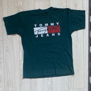 Bootleg Tommy Hilfiger T-Shirt